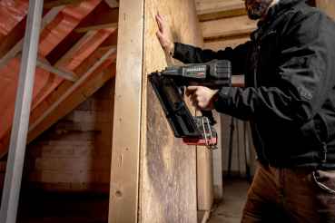 Metabo NFR 18 LTX 90 BL (612090840) AKKU-NAGLER, 2 x 4 Ah LiHD Akkus, neues Modell, Ladegerät, MetaBox, 1 Paar Metabo Handschuhe